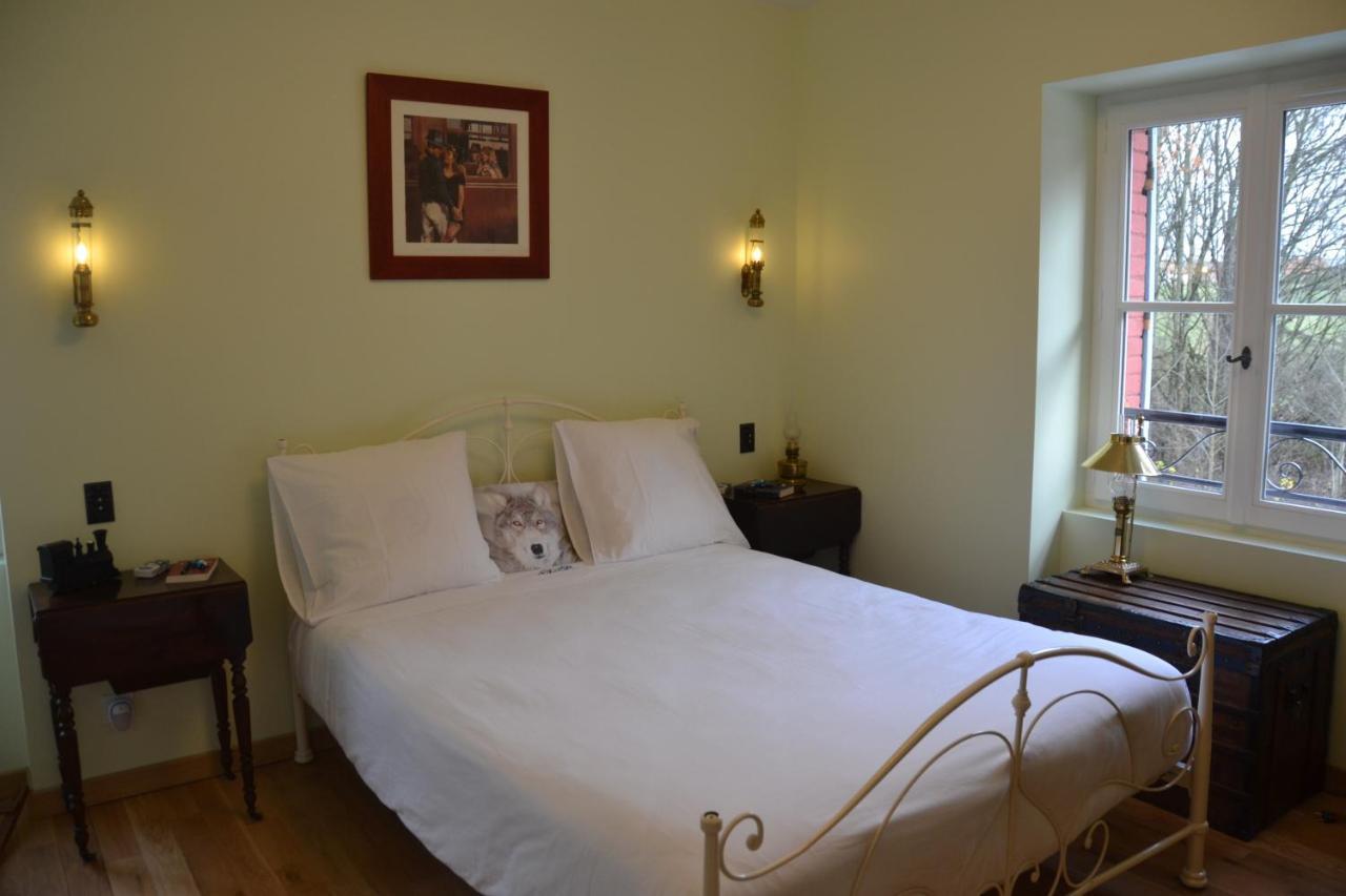 Le Train Des Reves Hotel Dracy-Saint-Loup Ngoại thất bức ảnh